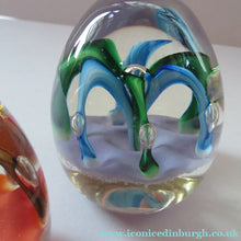 Load image into Gallery viewer, Paul Ysart H Cane Harland Fountain Scottish Paperweight
