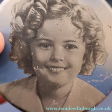 Load image into Gallery viewer, SCOTTISH HISTORY INTEREST. Rare 1950s Shirley Temple SAMPLE Biscuits Tin. Sunshine Biscuits, Glasgow

