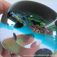 Load image into Gallery viewer, 1992 Lampwork Caithness Paperweight 1992 William Manzon Rose Garland
