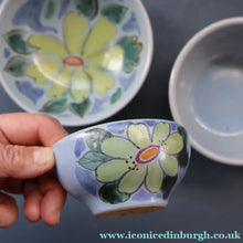 Load image into Gallery viewer,  1950s BUCHAN Three Stoneware Bowls. EDINBURGH Pattern
