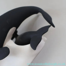 Load image into Gallery viewer, Vintage 1970s Scottish HIGHBANK PORCELAIN (Lochgilphead). Pair of Orcas or Killer Whales
