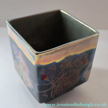 Load image into Gallery viewer, SCOTTISH POTTERY. 1980s Margery Clinton Cube Shape Footed Pot with Fine Lustre Glazes
