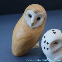 Load image into Gallery viewer, SCOTTISH POTTERY. Alasdair Dunn of Arran. Collectable 1970s Vintage Porcelain Models of Scottish Owls
