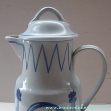 Load image into Gallery viewer, SCOTTISH POTTERY. Large Vintage 1950s BUCHAN Stoneware Coffee Pot. BRITTANY Pattern with apples &amp; pears - Scottish

