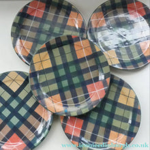 Load image into Gallery viewer, Vintage Tain Pottery DINNER PLATE. Heavy Duty Stoneware Pottery with Hand Painted Buchanan Tartan Pattern
