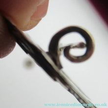 Load image into Gallery viewer, Vintage Sterling Silver 925 Scottish Celtic Brooch
