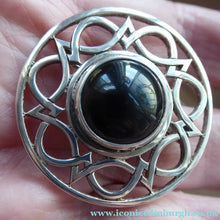 Load image into Gallery viewer, SCOTTISH SILVER Brooch. Stylish Geometric Design with Central Onyx or Dark Agate Stone. EDINBURGH Hallmark - Scottish
