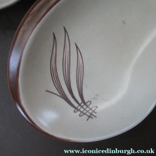 Load image into Gallery viewer, Carlton Ware Small Plates 1950s Brown Windswept Pattern
