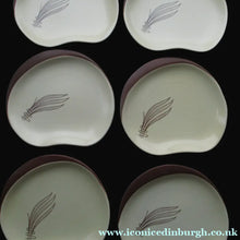 Load image into Gallery viewer, Carlton Ware Medium Plates 1950s Brown Windswept Pattern
