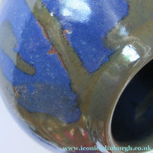 Load image into Gallery viewer, Vintage Scottish Studio Pottery Pot. John Jacobs, Vidlin Pottery
