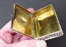 Load image into Gallery viewer, ANTIQUE 1870s Indian Chased Silver Oblong Snuff Box. TRICHINOPOLY.
