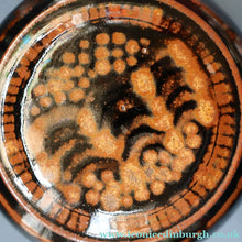 Load image into Gallery viewer, STUDIO POTTERY. Keith Smith: Squat Lidded Bowl or Pot with Mottled / Tiger Stripe Decoration
