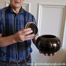 Load image into Gallery viewer, STUDIO POTTERY. Keith Smith: Squat Lidded Bowl or Pot with Mottled / Tiger Stripe Decoration
