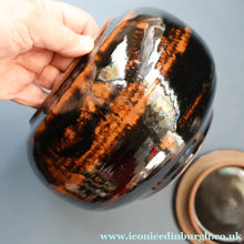 Load image into Gallery viewer, STUDIO POTTERY. Keith Smith: Squat Lidded Bowl or Pot with Mottled / Tiger Stripe Decoration
