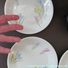 Load image into Gallery viewer, 1950s Norwegian Figgjo Flint Crocus Pattern Side Plate
