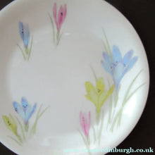 Load image into Gallery viewer, 1950s Norwegian Figgjo Flint Crocus Pattern Side Plate
