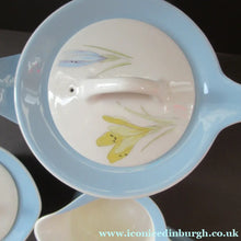 Load image into Gallery viewer, 1950s NOREWEGIAN Figgjo Flint CROCUS PATTERN Tea Set 
