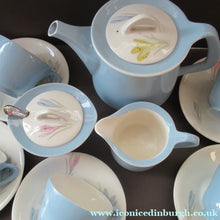 Load image into Gallery viewer, 1950s NOREWEGIAN Figgjo Flint CROCUS PATTERN Tea Set 
