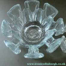 Load image into Gallery viewer, Vintage 1970s Ravenhead Glass / Crytal Bowl. Flair Series
