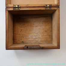 Load image into Gallery viewer, THE BANDSTAND. Antique 19th Century MAUCHLINE Trinket Box. Scottish International Exhibition Edinburgh 1886
