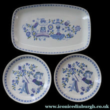 Load image into Gallery viewer, THREE PIECES of Vintage Norwegian Ceramics by Figgjo Flint: Lotte Design. Large Oblong Dish and Two Side Plates
