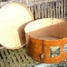 Load image into Gallery viewer, Pair of Antique 1920s Bentwood Wooden Large Hat Boxes
