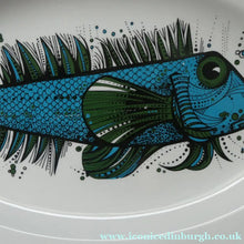 Load image into Gallery viewer, 1970's AQUARIUS Oval Plate. WASHINGTON POTTERY. Quirky Green Fish
