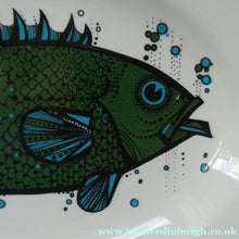 Load image into Gallery viewer, 1970's AQUARIUS Oval Plate. WASHINGTON POTTERY. Quirky Green Fish
