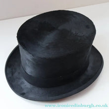 Load image into Gallery viewer, VERY LARGE Vintage TOP HAT / DRESSAGE HAT by “F. DE FRANCISCO, MADRID “.  Good Condition
