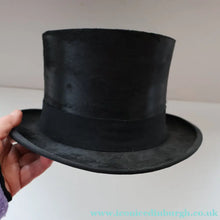 Load image into Gallery viewer, VERY LARGE Vintage TOP HAT / DRESSAGE HAT by “F. DE FRANCISCO, MADRID “.  Good Condition
