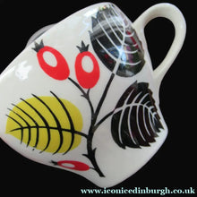 Load image into Gallery viewer, 1950s Wade Red Berries Rosehip Pattern, Trio: Cup, Saucer and Side Plate
