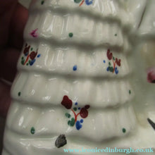 Load image into Gallery viewer, GENUINE Victorian 19th Century Minatirue Staffordshire Figurine of a Couple
