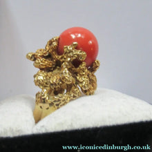 Load image into Gallery viewer, 1960s 18ct Gold &amp; Natural Coral Cocktail Ring UK Size P
