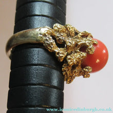 Load image into Gallery viewer, 1960s 18ct Gold &amp; Natural Coral Cocktail Ring UK Size P
