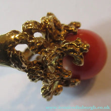Load image into Gallery viewer, 1960s 18ct Gold &amp; Natural Coral Cocktail Ring UK Size P
