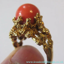 Load image into Gallery viewer, 1960s 18ct Gold &amp; Natural Coral Cocktail Ring UK Size P
