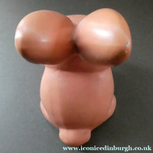 Load image into Gallery viewer, Vintage 1940s SYLVAC STYLE Bubblegum Pink Snub Nose Bunny Rabbit. 5 inches - British Ceramics

