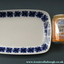 Load image into Gallery viewer, Vintage 1950s MARIANNE WESTMAN Oblong Serving Platter by Rörstrand Sweden. "Mon Amie" Pattern (30.3 x 20 cm)
