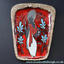 Load image into Gallery viewer, Vintage 1950s Italian Wall Plaque with Sgraffito Design of a Lady Artist. San Marino - European Ceramics

