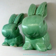 Load image into Gallery viewer, Vintage 1950s SYLVAC Pair of Green Snub-Nose Bunny Rabbits
