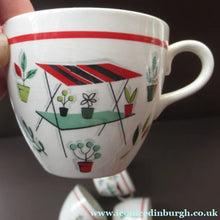 Load image into Gallery viewer, Vintage 1950s Tableware: Rare Crown Ducal Arizona Pattern. FOUR TEA CUPS AND SAUCERS
