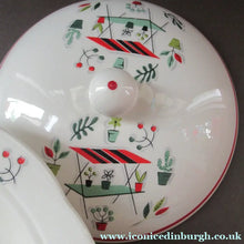 Load image into Gallery viewer, Vintage Garden Design 1950s Crown Ducal Arizona Serving Dish or Tureen
