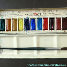 Load image into Gallery viewer, Vintage 1950s WINDSOR &amp; NEWTON Metal Watercolour Box with 12 Full Paint Pans. Original Retail Box
