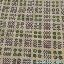 Load image into Gallery viewer, Vintage 1960s / 1970s Welsh Wool Blanket. Excellent Condition with No Damages
