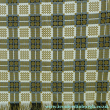 Load image into Gallery viewer, Vintage 1960s / 1970s Welsh Wool Blanket. Excellent Condition with No Damages
