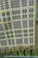 Load image into Gallery viewer, Vintage 1960s / 1970s Welsh Wool Blanket. Excellent Condition with No Damages
