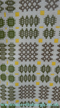 Load image into Gallery viewer, Vintage 1960s / 1970s Welsh Wool Blanket. Excellent Condition with No Damages
