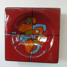 Load image into Gallery viewer, 1960s Italian Majolica Dish Renzo Verzolini Signed
