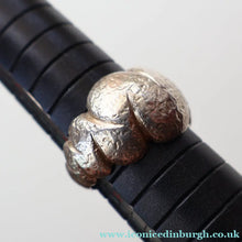Load image into Gallery viewer, Vintage 1970s Chunky Silver Brutalist Signet Ring.  Size Q

