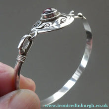 Load image into Gallery viewer, 1970s Silver (925) Bracelet with Art Nouveau Style Round Shield Decoration and Hook Clasp
